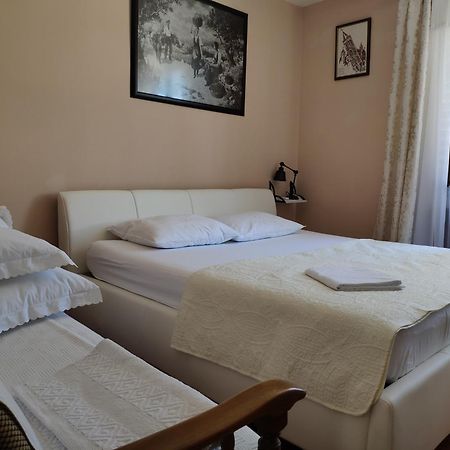 Hotel Rab-Centar à Rab Town Extérieur photo