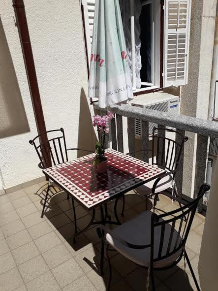 Hotel Rab-Centar à Rab Town Extérieur photo