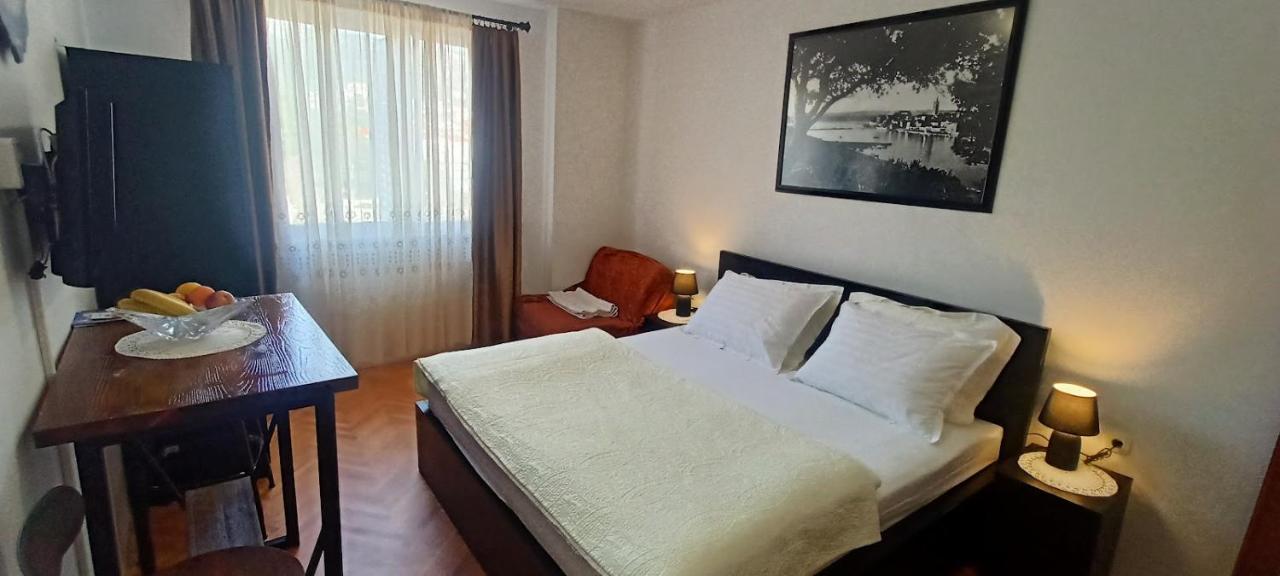 Hotel Rab-Centar à Rab Town Extérieur photo
