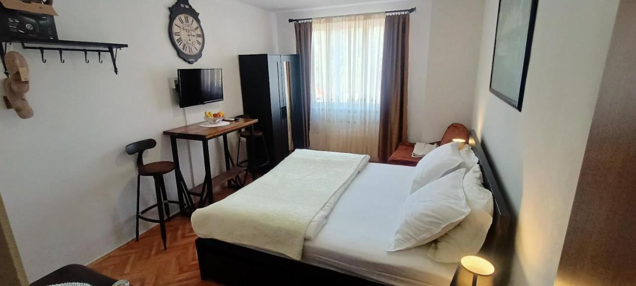 Hotel Rab-Centar à Rab Town Extérieur photo