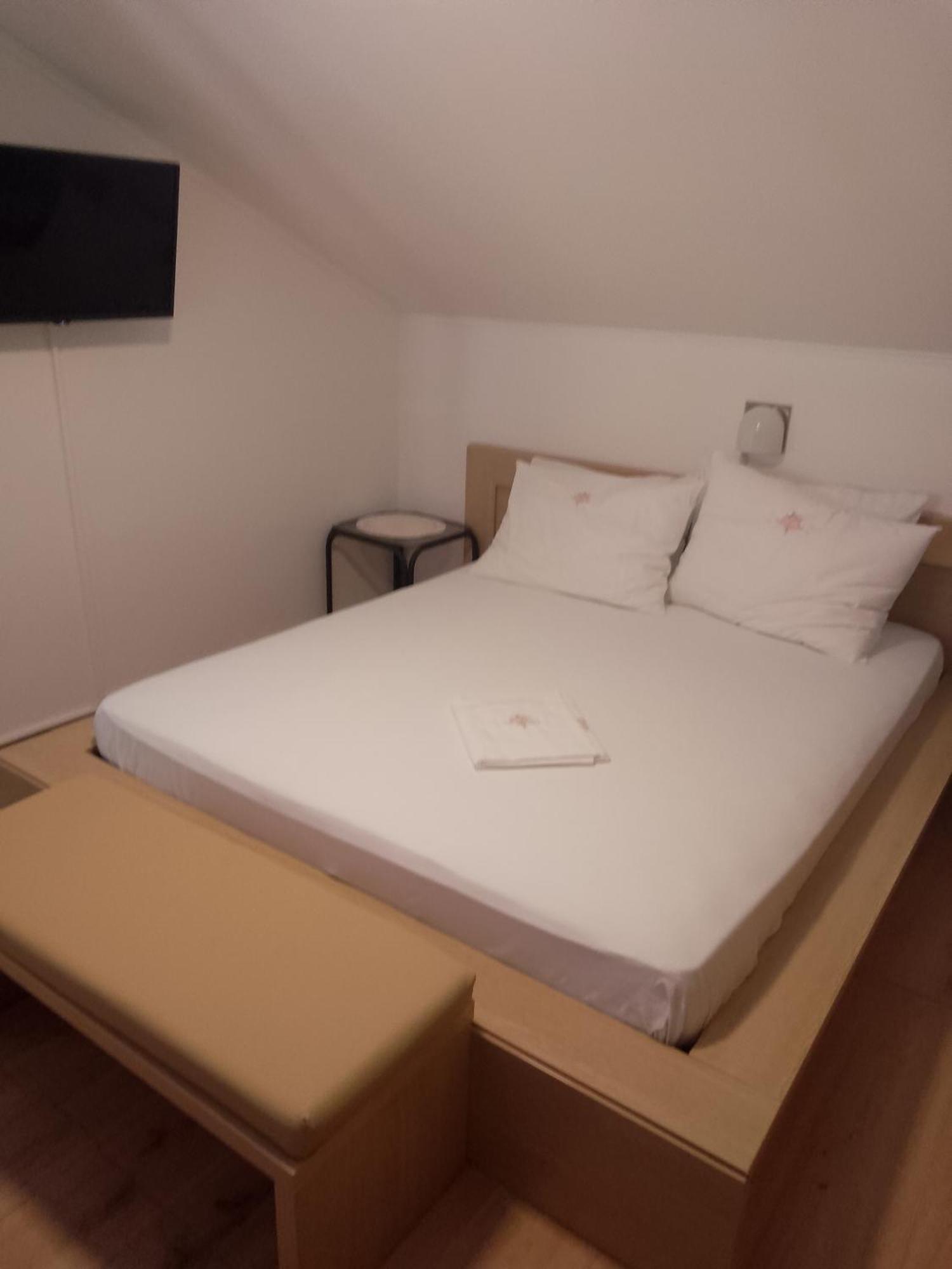 Hotel Rab-Centar à Rab Town Extérieur photo
